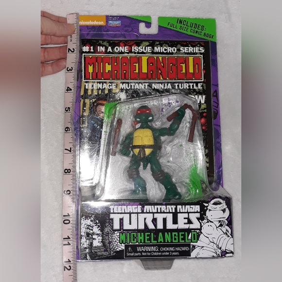 Teenage Mutant Ninja Turtles Michaelangelo Full Comic Book  Nickelodeon Figure - Picture 7 of 7